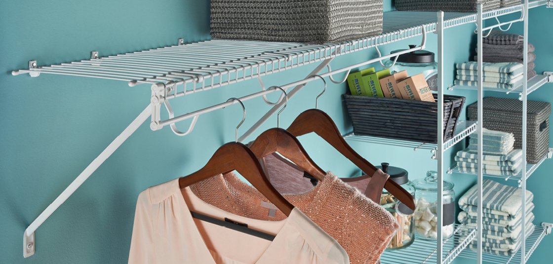 Wire Shelving in Laundry Room