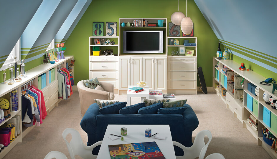 Convert almost any area into a multifunctional playroom where the kids can hang out all day long – and maybe help clean up with easily accessible storage.  Explore MasterSuite®. 