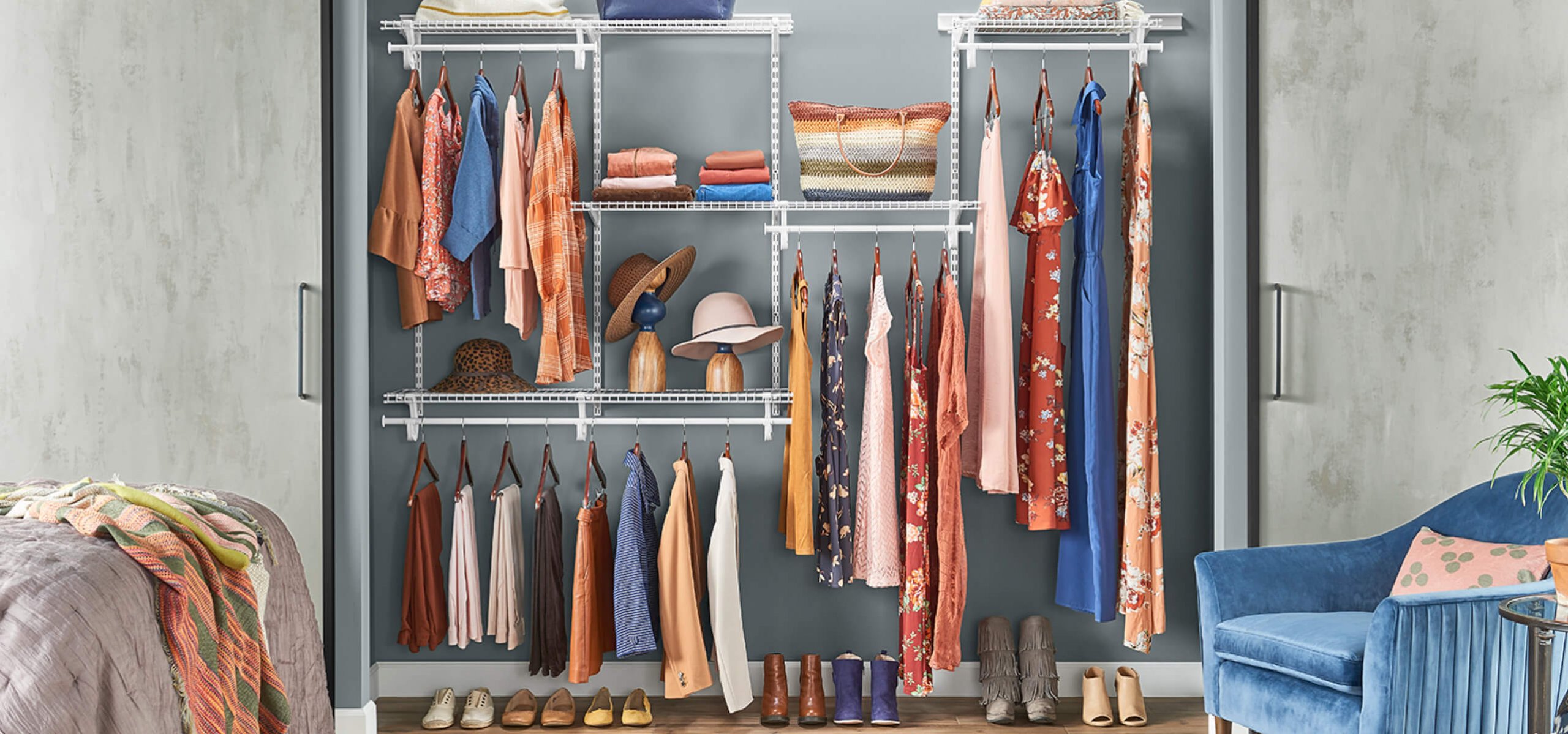 Wire Shelving in Bedroom Closet